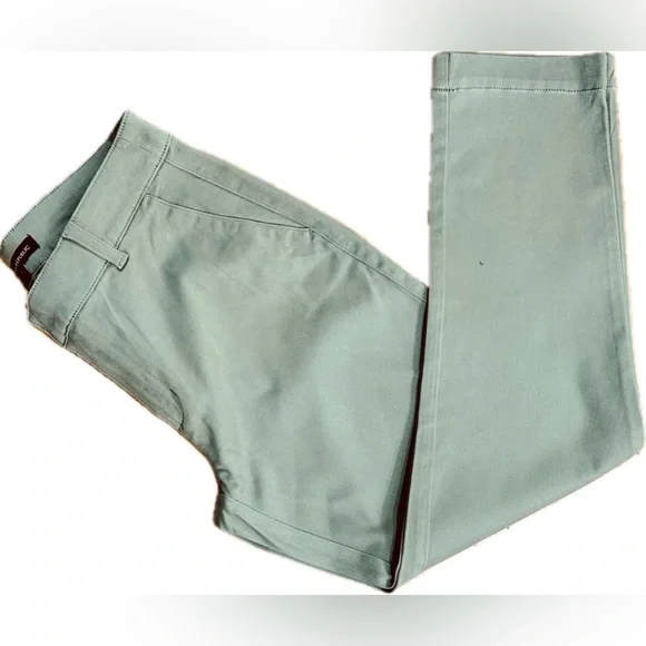 NWOT Banana Republic SZ 8 green straight khaki pants w/4 pockets, waist 32”-34” - Picture 2 of 4